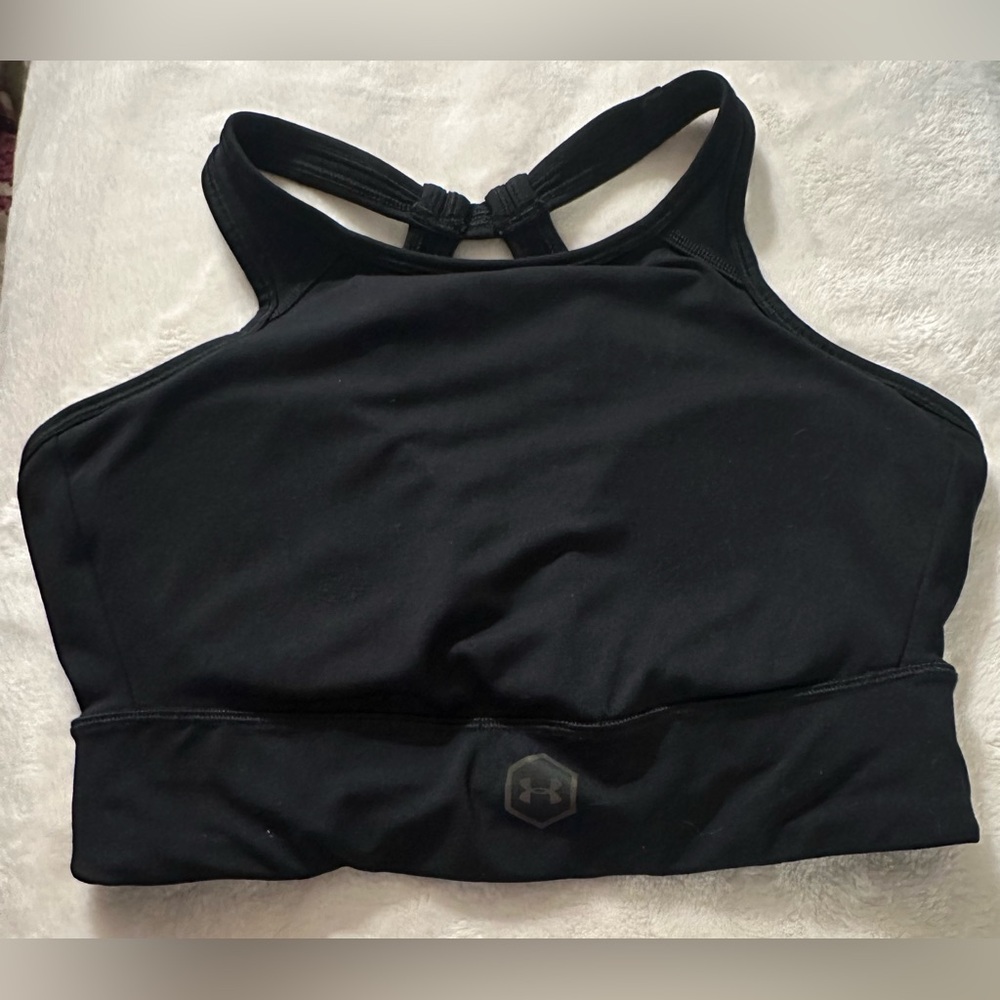 Black under armour sports bra size small
